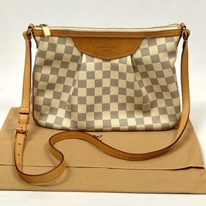 Authentic Louis Vuitton Siracusa PM